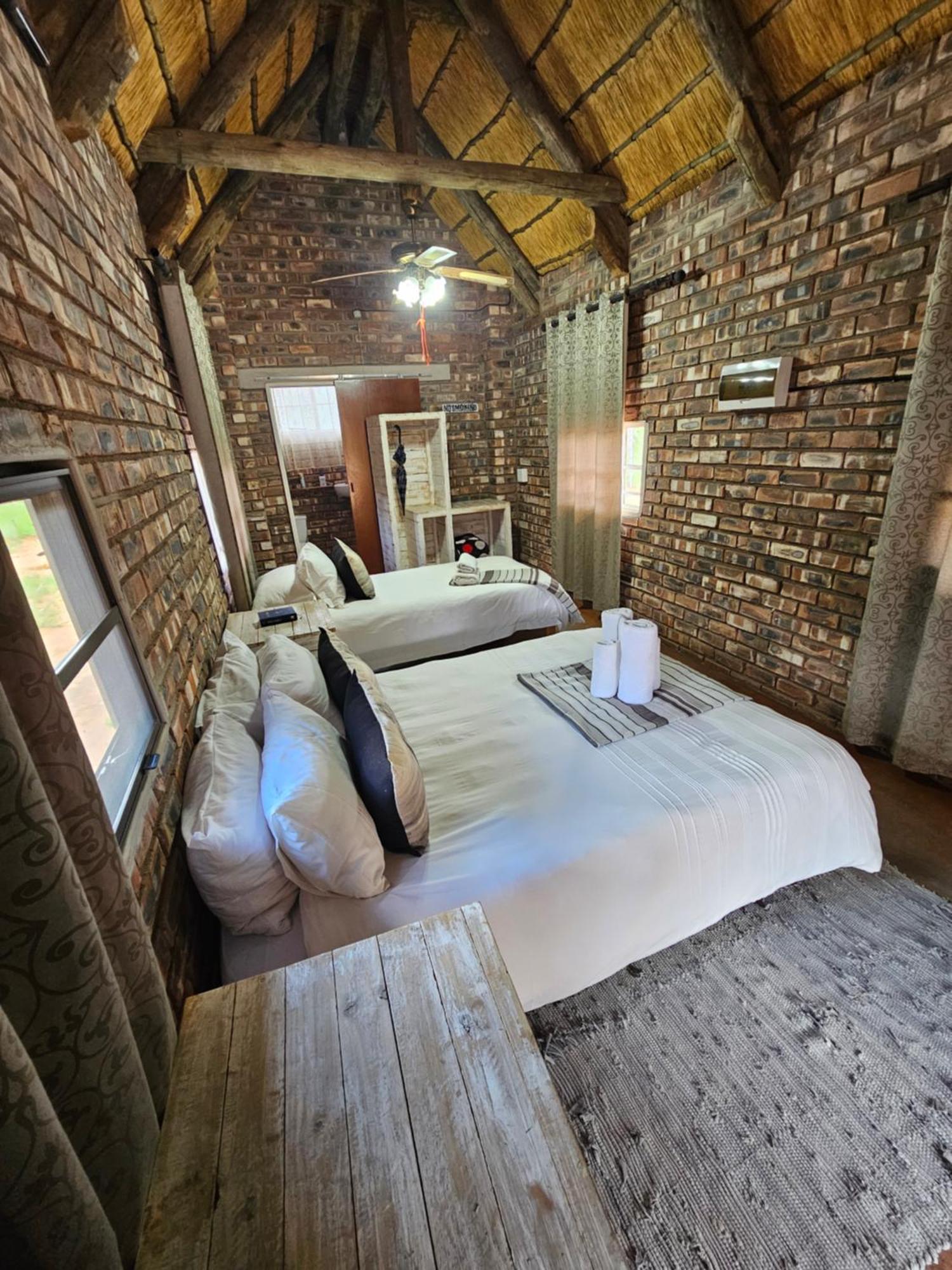 Kaoko Bush Lodge Kamanjab Bagian luar foto